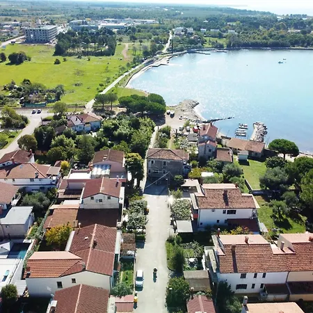 Appartement Charming Flat Close To