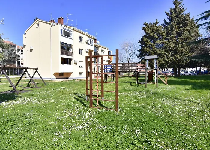 Appartement Charming Flat Close To