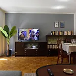 Charming Flat Close To