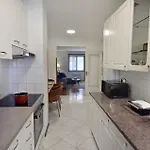 Charming Flat Close To Appartement *