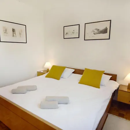 Charming Flat Close To Daire Umag