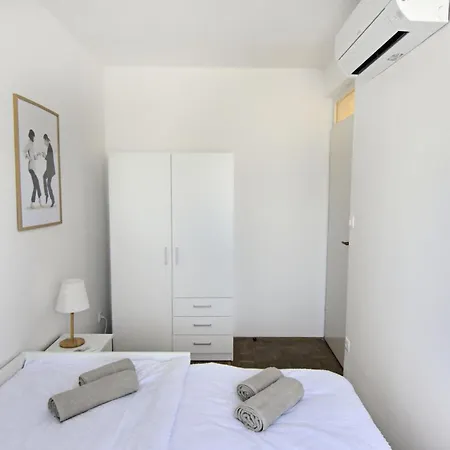Daire Charming Flat Close To Umag