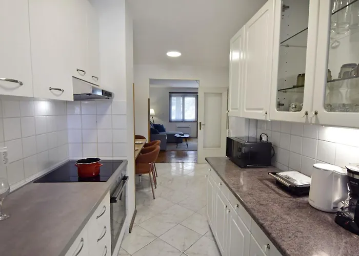 Charming Flat Close To Appartamento *