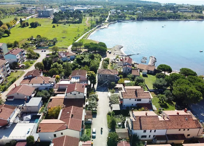 Appartamento Charming Flat Close To